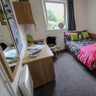 Ensuite - Silver - Image 1