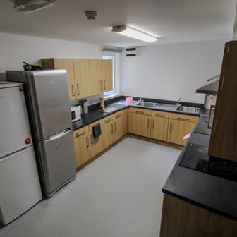 Ensuite - Silver - Image 11