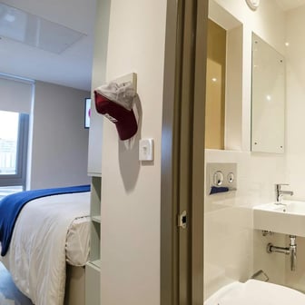 7 Bed Ensuite - Image 4