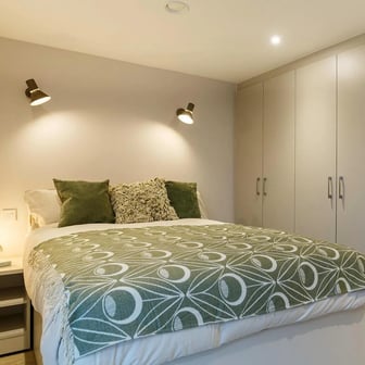 Premium One Bed Apartment - Image 1