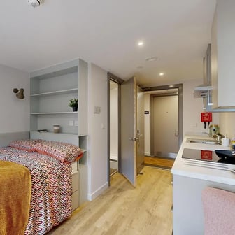 Premium Studio - Image 1