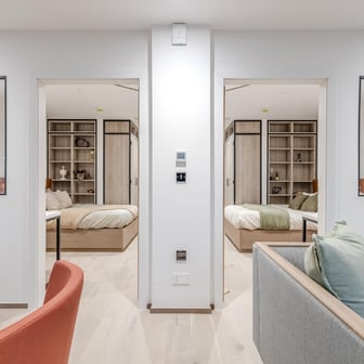 Large 2 Bedroom - Image 1