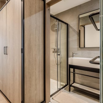 One Bedroom Apartment - Image 6