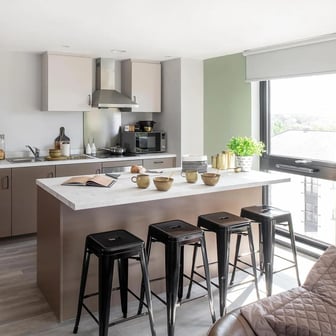 Ultra Premium 5 Bed Apartment - Image 3