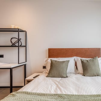 Penthouse One Bedroom - Image 2