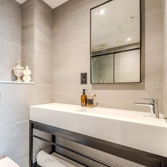 Penthouse One Bedroom - Image 5
