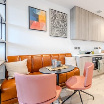 Penthouse One Bedroom - Image 10