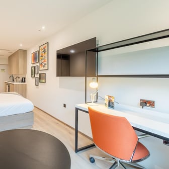 Signature Plus Studio - Image 4