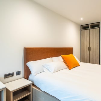 Signature Plus Studio - Image 6