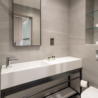 Signature Plus Studio - Image 9