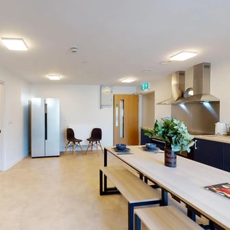 12 Bed Cluster Ensuite - Image 5