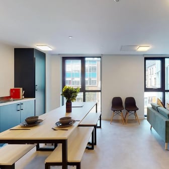12 Bed Cluster Ensuite - Image 6