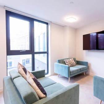 12 Bed Cluster Ensuite - Image 7