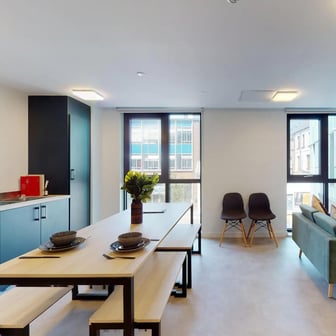 10 Bed Cluster Ensuite - Image 5