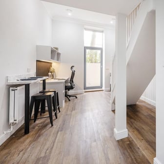 Superior Mezzanine Studio - Image 7