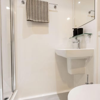 Standard Ensuite - Image 5