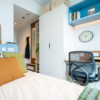 Premium 5 Bed Ensuite - Image 1