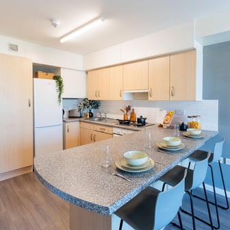Silver En Suite - Image 6