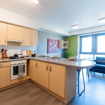 Silver En Suite - Image 7