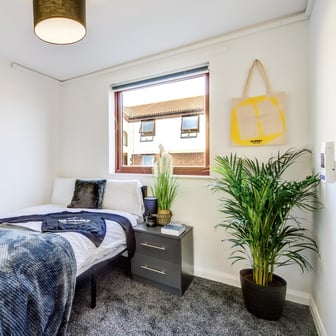 2 Bed Apartment - Image 2