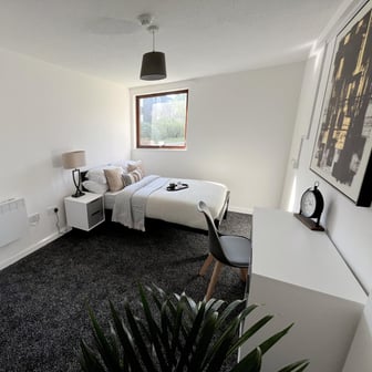 2 Bed Apartment - Image 4