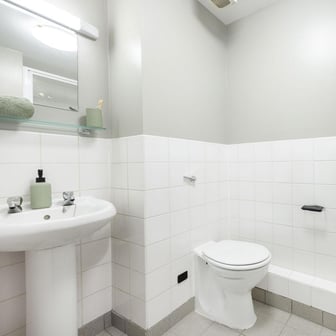 Classic Plus Ensuite - Image 5