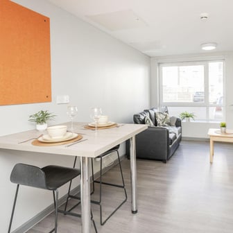 2 Bed Apartment Room - Image 6