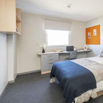 2 Bed Apartment Room - Image 1