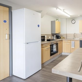 2 Bed Apartment Room - Image 7
