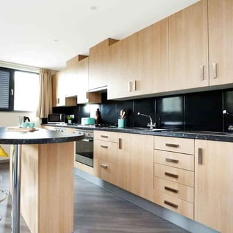 Classic En-Suite - Image 3
