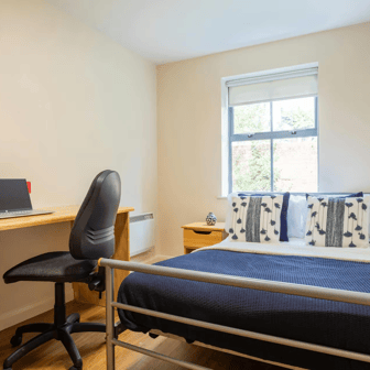 Silver Ensuite - Image 1