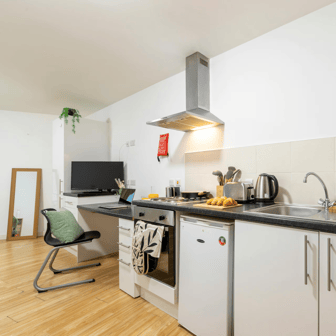 Platinum Studio - Image 6
