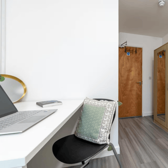 Silver Non Ensuite - Image 2