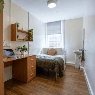 Silver Non Ensuite - Image 1