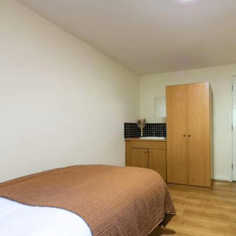 Bronze 2 Bed Apartment - Image 2