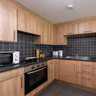 Bronze 2 Bed Apartment - Image 4