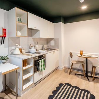Gold Studio - Image 1