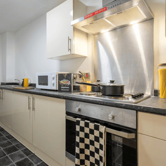 Bronze Non Ensuite - Top Floor - Image 7