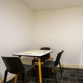 Bronze Non Ensuite - Image 4