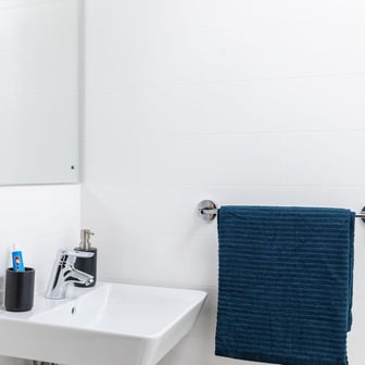 Standard En Suite - Image 4