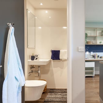 Luxury Gold Studio - Image 4