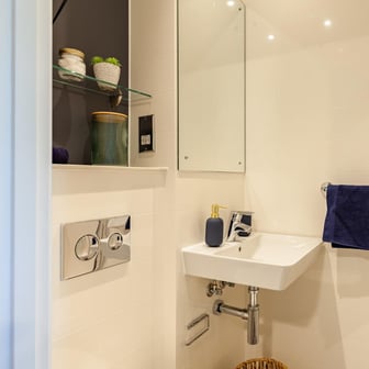 Luxury Gold Studio - Image 5