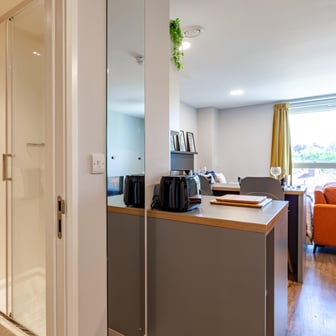 Luxury Gold Studio - Image 6