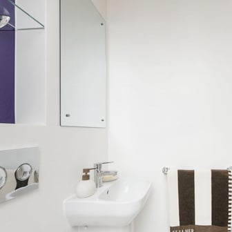 Classic Ensuite - Image 5