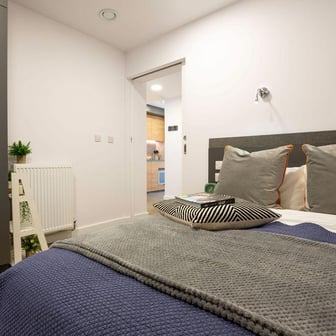 2 Bed Studio - Image 1