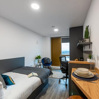 Premium Studio - Image 1