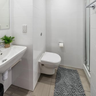 Premium Studio City View - Image 10