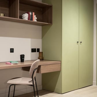 Deluxe Studio Wet Room - Image 15