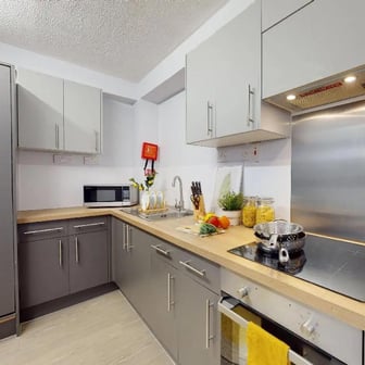 Bronze Ensuite - Image 5