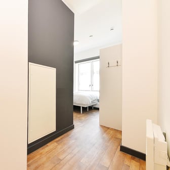 Gold Ensuite - Image 6